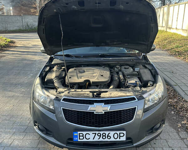 Серый Шевроле Круз, объемом двигателя 1.99 л и пробегом 196 тыс. км за 7200 $, фото 16 на Automoto.ua