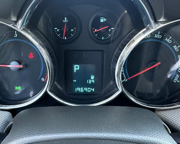 Серый Шевроле Круз, объемом двигателя 1.99 л и пробегом 196 тыс. км за 7200 $, фото 6 на Automoto.ua