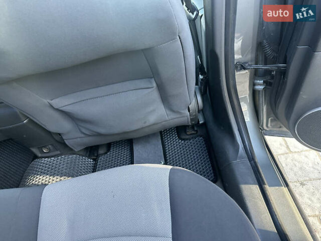 Серый Шевроле Круз, объемом двигателя 1.99 л и пробегом 196 тыс. км за 7200 $, фото 22 на Automoto.ua