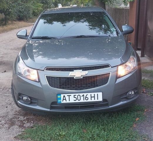 Серый Шевроле Круз, объемом двигателя 1.8 л и пробегом 74 тыс. км за 7400 $, фото 14 на Automoto.ua