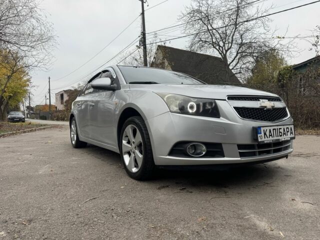Серый Шевроле Круз, объемом двигателя 1.6 л и пробегом 162 тыс. км за 6300 $, фото 4 на Automoto.ua