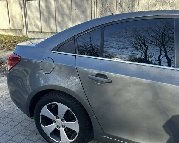 Серый Шевроле Круз, объемом двигателя 1.99 л и пробегом 196 тыс. км за 7200 $, фото 57 на Automoto.ua