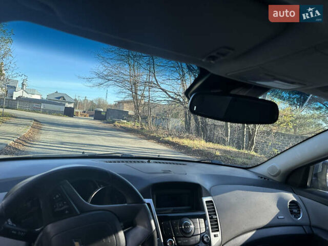 Серый Шевроле Круз, объемом двигателя 1.99 л и пробегом 196 тыс. км за 7200 $, фото 34 на Automoto.ua