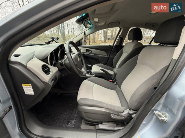 Сірий Шевроле Круз, об'ємом двигуна 1.6 л та пробігом 217 тис. км за 5700 $, фото 22 на Automoto.ua
