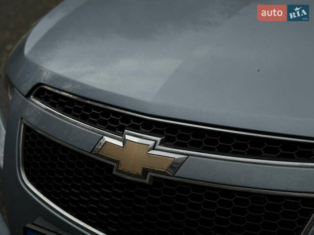 Сірий Шевроле Круз, об'ємом двигуна 1.6 л та пробігом 217 тис. км за 5700 $, фото 8 на Automoto.ua