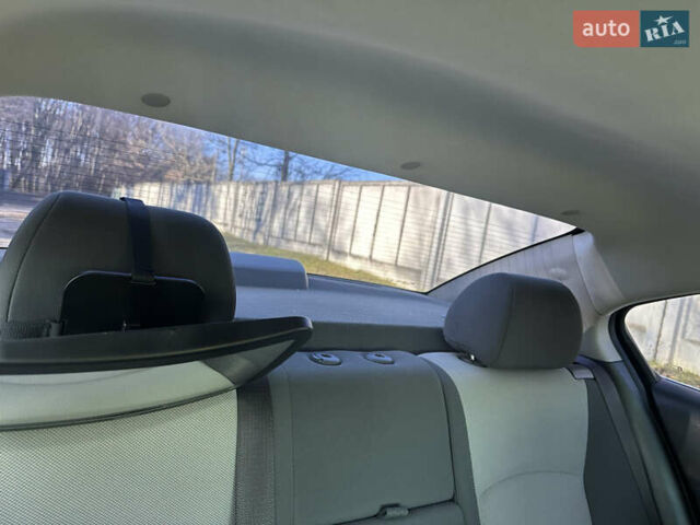 Серый Шевроле Круз, объемом двигателя 1.99 л и пробегом 196 тыс. км за 7200 $, фото 25 на Automoto.ua