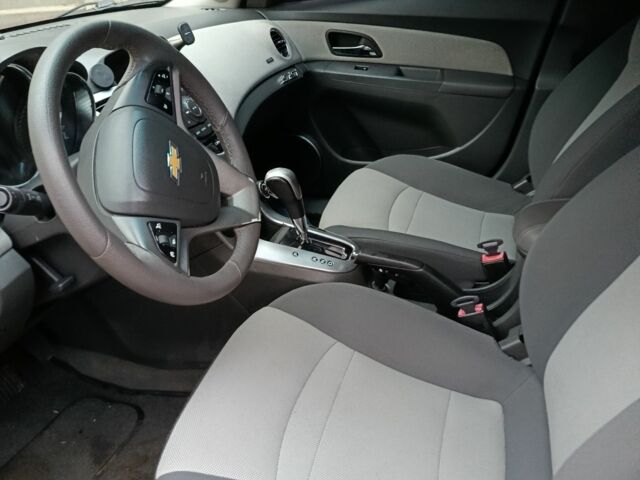 Серый Шевроле Круз, объемом двигателя 2 л и пробегом 165 тыс. км за 6850 $, фото 8 на Automoto.ua