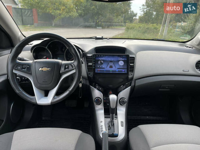 Серый Шевроле Круз, объемом двигателя 1.8 л и пробегом 177 тыс. км за 6650 $, фото 7 на Automoto.ua