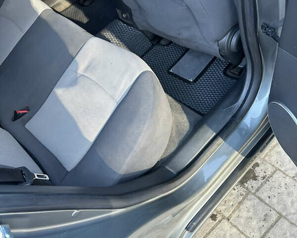 Серый Шевроле Круз, объемом двигателя 1.99 л и пробегом 196 тыс. км за 7200 $, фото 26 на Automoto.ua