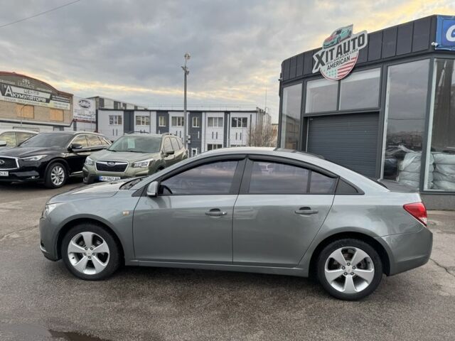 Сірий Шевроле Круз, об'ємом двигуна 1.6 л та пробігом 215 тис. км за 6999 $, фото 5 на Automoto.ua