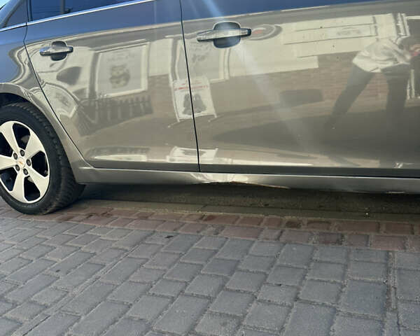 Серый Шевроле Круз, объемом двигателя 1.99 л и пробегом 196 тыс. км за 7200 $, фото 1 на Automoto.ua