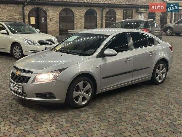 Серый Шевроле Круз, объемом двигателя 2 л и пробегом 165 тыс. км за 6700 $, фото 6 на Automoto.ua