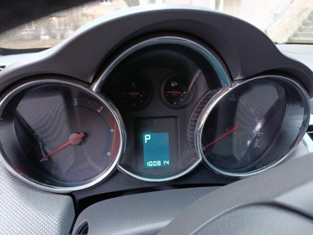 Серый Шевроле Круз, объемом двигателя 2 л и пробегом 165 тыс. км за 6850 $, фото 9 на Automoto.ua