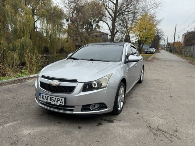 Серый Шевроле Круз, объемом двигателя 1.6 л и пробегом 162 тыс. км за 6300 $, фото 1 на Automoto.ua