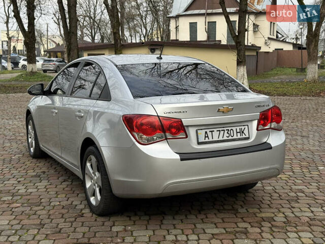 Серый Шевроле Круз, объемом двигателя 2 л и пробегом 154 тыс. км за 5950 $, фото 11 на Automoto.ua