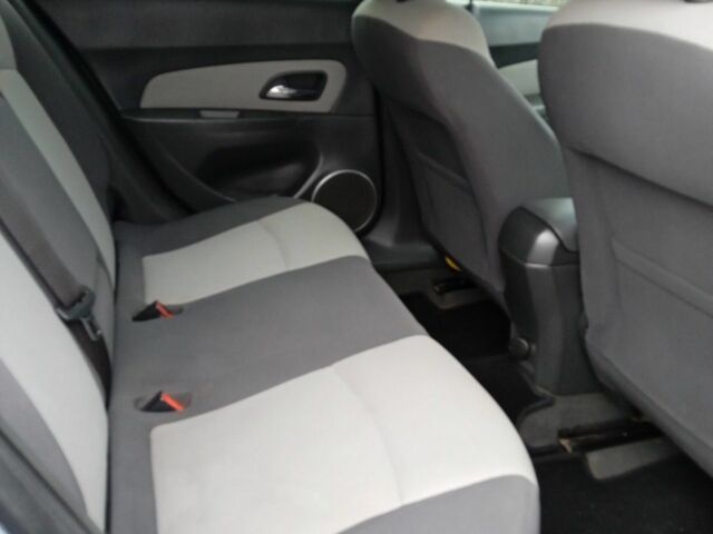 Сірий Шевроле Круз, об'ємом двигуна 1.8 л та пробігом 186 тис. км за 5600 $, фото 7 на Automoto.ua