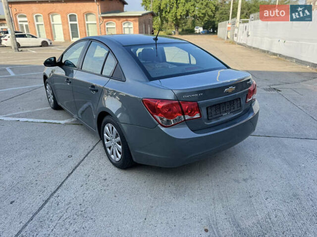 Сірий Шевроле Круз, об'ємом двигуна 1.6 л та пробігом 144 тис. км за 6100 $, фото 3 на Automoto.ua