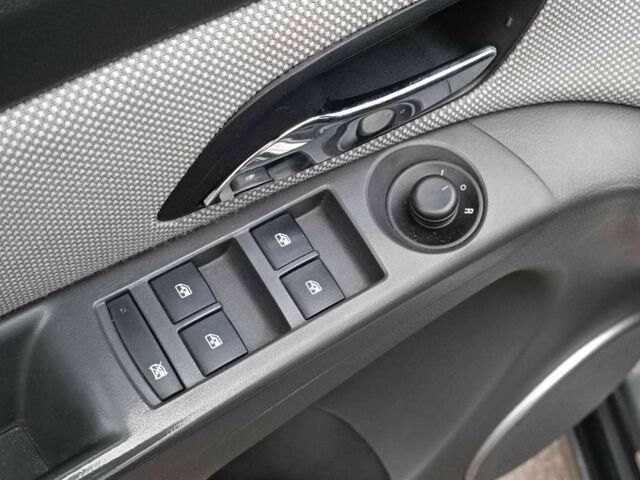 Сірий Шевроле Круз, об'ємом двигуна 1.8 л та пробігом 221 тис. км за 6690 $, фото 20 на Automoto.ua