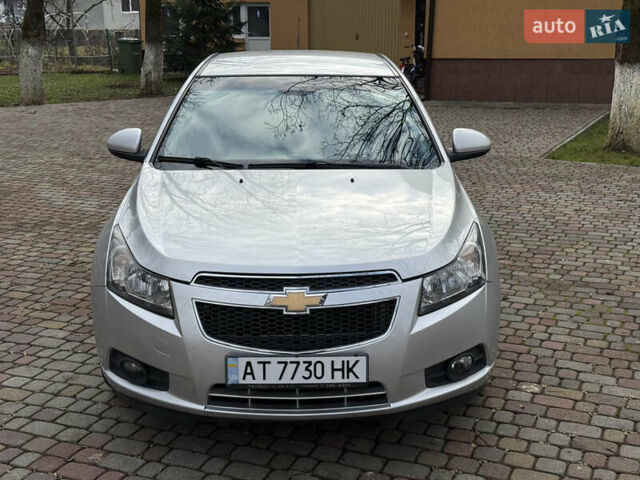 Серый Шевроле Круз, объемом двигателя 2 л и пробегом 154 тыс. км за 5950 $, фото 4 на Automoto.ua