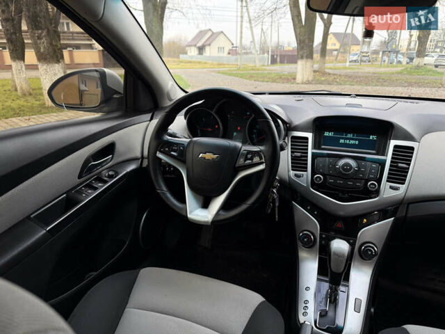 Серый Шевроле Круз, объемом двигателя 2 л и пробегом 154 тыс. км за 5950 $, фото 25 на Automoto.ua