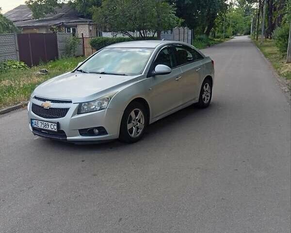 Серый Шевроле Круз, объемом двигателя 1.6 л и пробегом 259 тыс. км за 7000 $, фото 3 на Automoto.ua