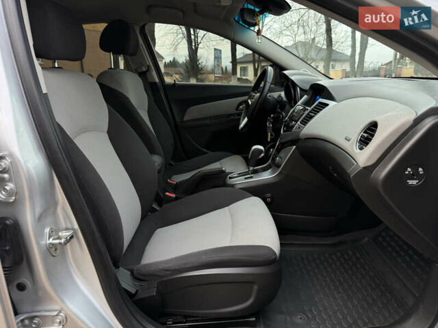 Серый Шевроле Круз, объемом двигателя 2 л и пробегом 154 тыс. км за 5950 $, фото 29 на Automoto.ua