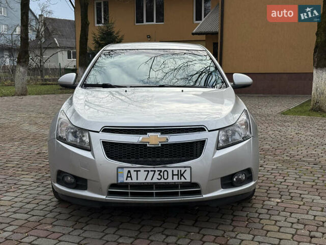 Серый Шевроле Круз, объемом двигателя 2 л и пробегом 154 тыс. км за 5950 $, фото 5 на Automoto.ua