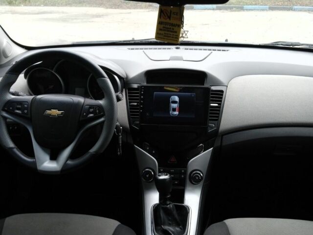 Сірий Шевроле Круз, об'ємом двигуна 1.8 л та пробігом 186 тис. км за 5600 $, фото 8 на Automoto.ua