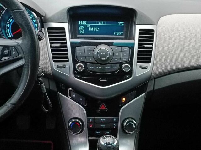 Сірий Шевроле Круз, об'ємом двигуна 1.8 л та пробігом 221 тис. км за 6690 $, фото 15 на Automoto.ua