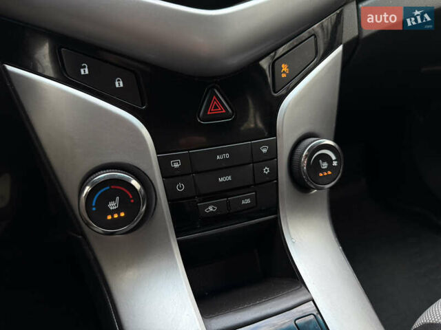 Серый Шевроле Круз, объемом двигателя 2 л и пробегом 154 тыс. км за 5950 $, фото 33 на Automoto.ua