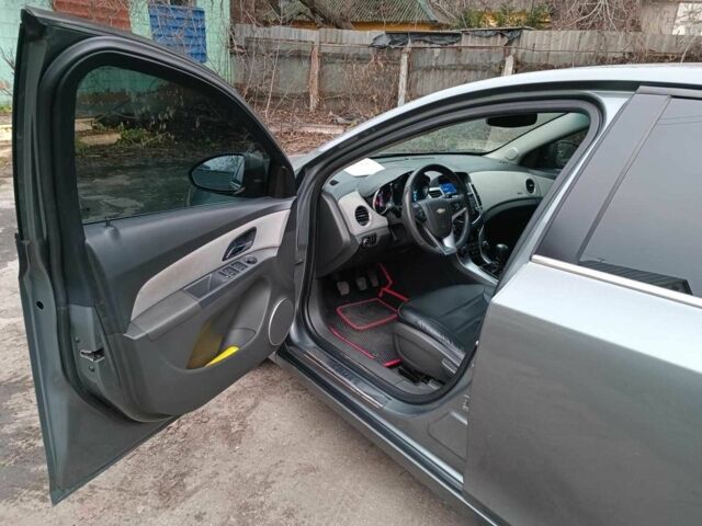 Сірий Шевроле Круз, об'ємом двигуна 1.8 л та пробігом 221 тис. км за 6690 $, фото 17 на Automoto.ua