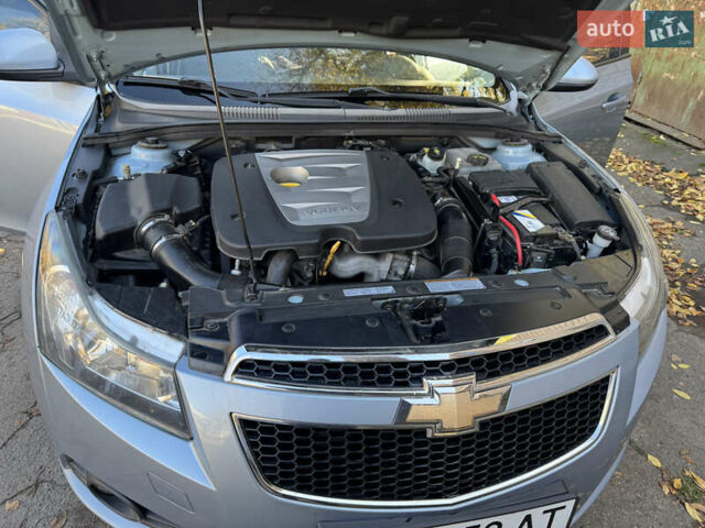 Серый Шевроле Круз, объемом двигателя 1.99 л и пробегом 208 тыс. км за 7800 $, фото 17 на Automoto.ua