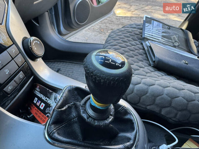 Серый Шевроле Круз, объемом двигателя 1.99 л и пробегом 208 тыс. км за 7800 $, фото 52 на Automoto.ua