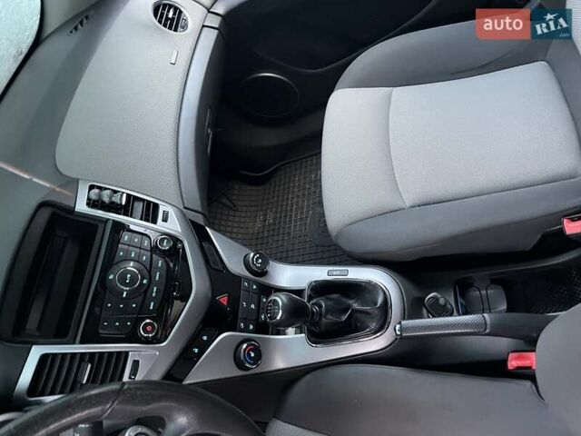 Сірий Шевроле Круз, об'ємом двигуна 1.6 л та пробігом 160 тис. км за 6100 $, фото 10 на Automoto.ua