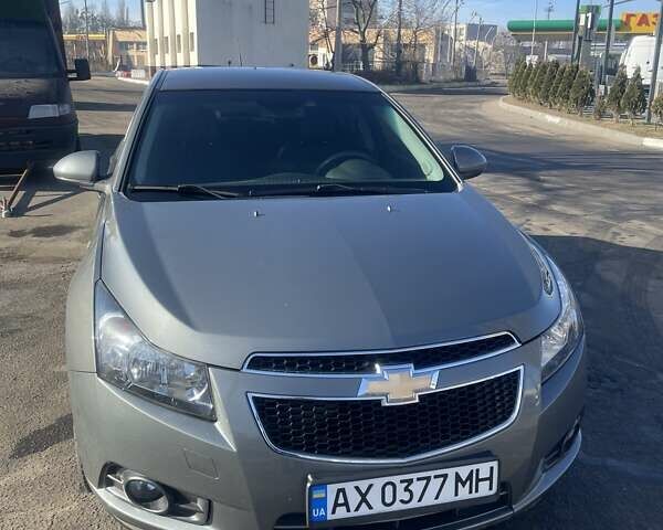 Сірий Шевроле Круз, об'ємом двигуна 1.8 л та пробігом 215 тис. км за 7000 $, фото 11 на Automoto.ua