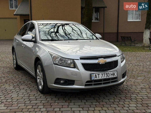 Серый Шевроле Круз, объемом двигателя 2 л и пробегом 154 тыс. км за 5950 $, фото 1 на Automoto.ua