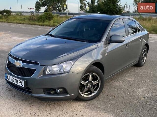 Серый Шевроле Круз, объемом двигателя 1.8 л и пробегом 192 тыс. км за 5700 $, фото 9 на Automoto.ua