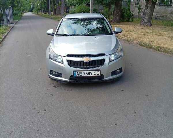 Серый Шевроле Круз, объемом двигателя 1.6 л и пробегом 259 тыс. км за 7000 $, фото 6 на Automoto.ua