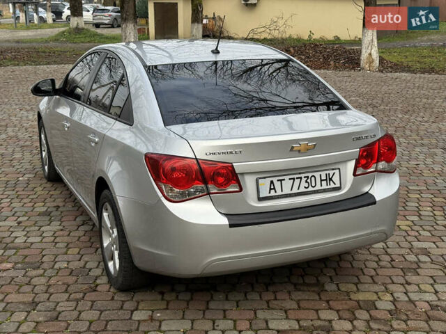 Серый Шевроле Круз, объемом двигателя 2 л и пробегом 154 тыс. км за 5950 $, фото 13 на Automoto.ua