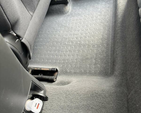 Серый Шевроле Круз, объемом двигателя 1.99 л и пробегом 208 тыс. км за 7800 $, фото 33 на Automoto.ua