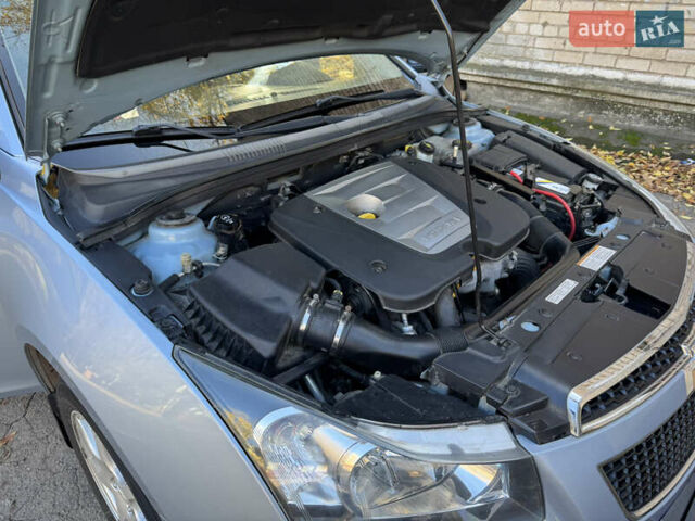 Серый Шевроле Круз, объемом двигателя 1.99 л и пробегом 208 тыс. км за 7800 $, фото 15 на Automoto.ua