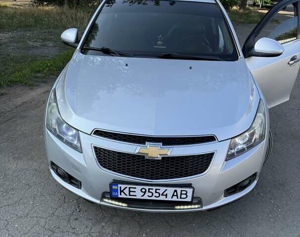 Серый Шевроле Круз, объемом двигателя 1.8 л и пробегом 90 тыс. км за 7500 $, фото 9 на Automoto.ua