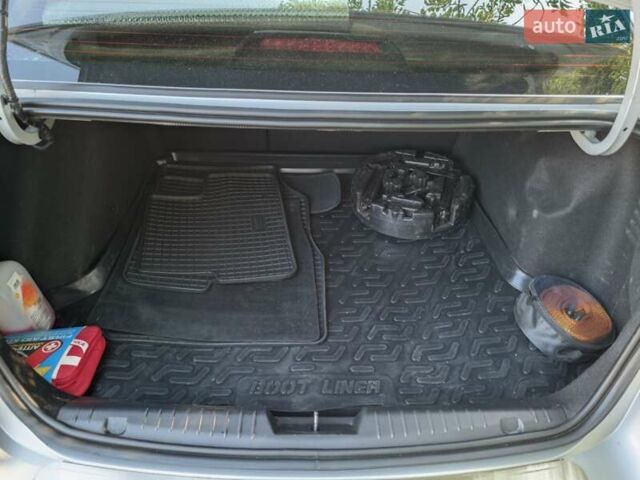 Серый Шевроле Круз, объемом двигателя 1.8 л и пробегом 90 тыс. км за 7500 $, фото 2 на Automoto.ua