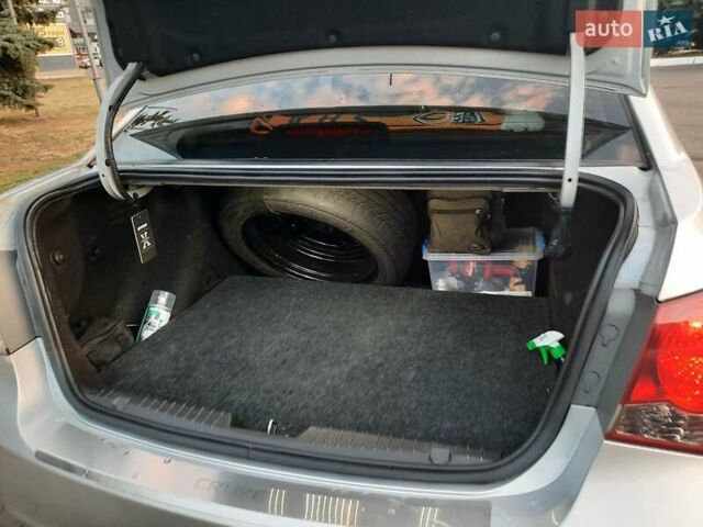 Серый Шевроле Круз, объемом двигателя 1.8 л и пробегом 196 тыс. км за 7750 $, фото 28 на Automoto.ua