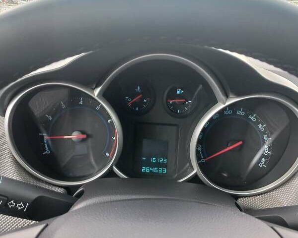 Серый Шевроле Круз, объемом двигателя 1.8 л и пробегом 270 тыс. км за 6800 $, фото 18 на Automoto.ua