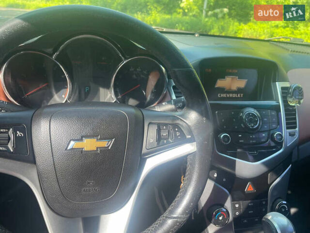 Серый Шевроле Круз, объемом двигателя 1.79 л и пробегом 180 тыс. км за 6500 $, фото 26 на Automoto.ua