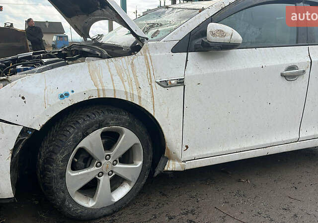 Серый Шевроле Круз, объемом двигателя 1.8 л и пробегом 205 тыс. км за 3300 $, фото 13 на Automoto.ua