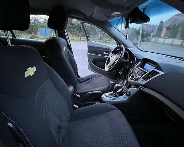 Серый Шевроле Круз, объемом двигателя 1.8 л и пробегом 142 тыс. км за 6700 $, фото 23 на Automoto.ua