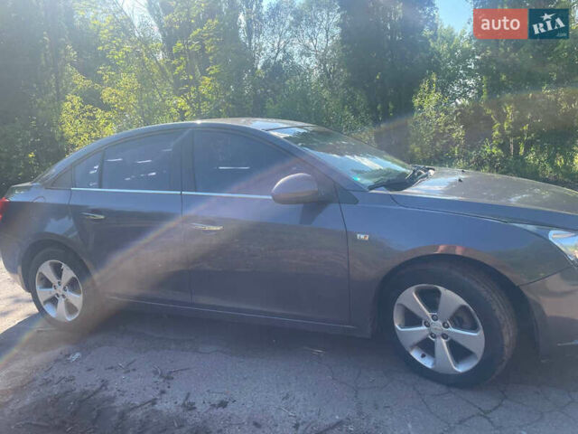 Серый Шевроле Круз, объемом двигателя 1.79 л и пробегом 180 тыс. км за 6500 $, фото 13 на Automoto.ua