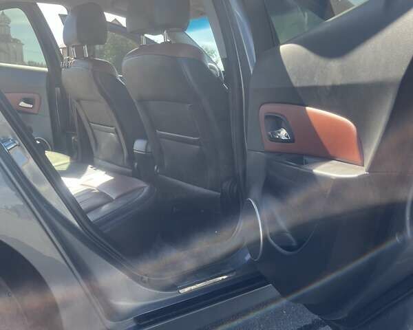 Серый Шевроле Круз, объемом двигателя 1.8 л и пробегом 340 тыс. км за 7500 $, фото 10 на Automoto.ua